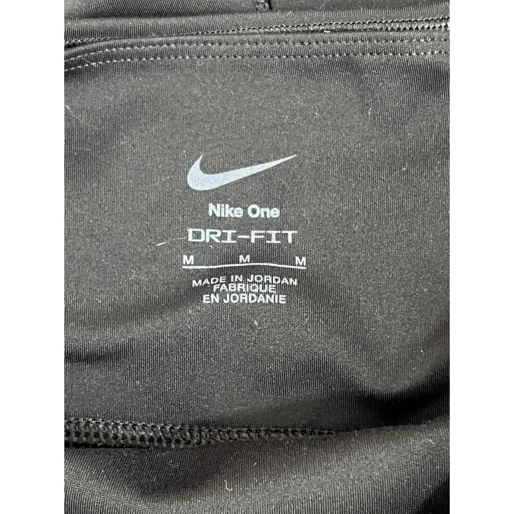 Nike Dri-Fit Black Capri Pockets Compression Athletic Leggings‎ Pants Size M